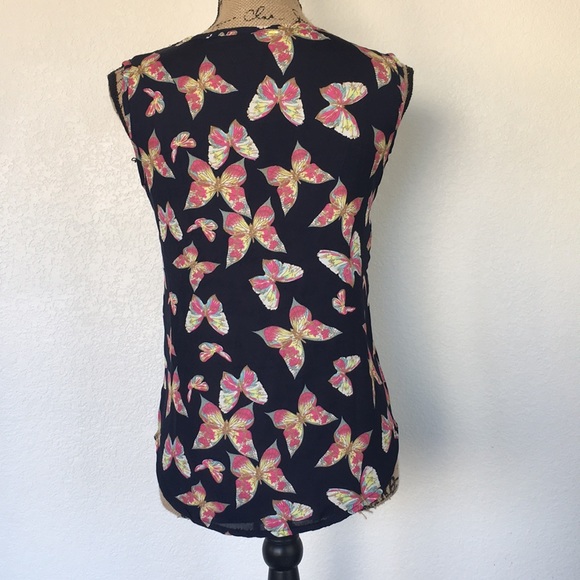 Butterfly tank top! Size M - Picture 4 of 5